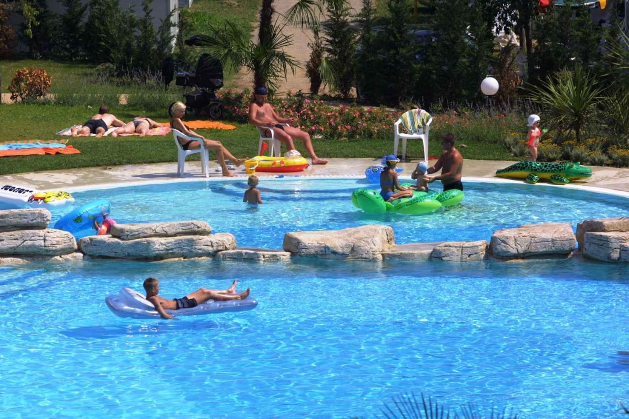 Camping Bella Italia In Peschiera Del Garda - Gardasee Eksteriør bilde