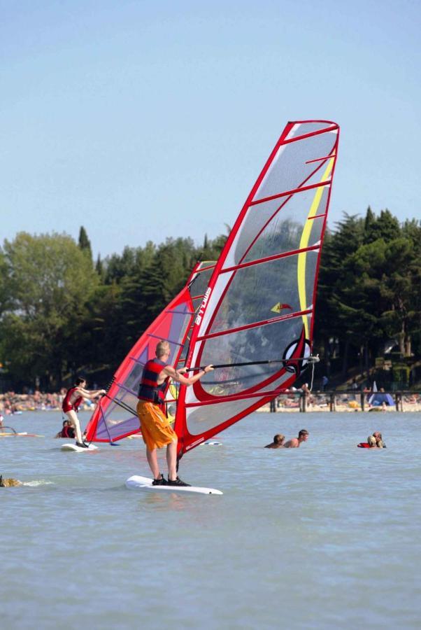 Camping Bella Italia In Peschiera Del Garda - Gardasee Eksteriør bilde