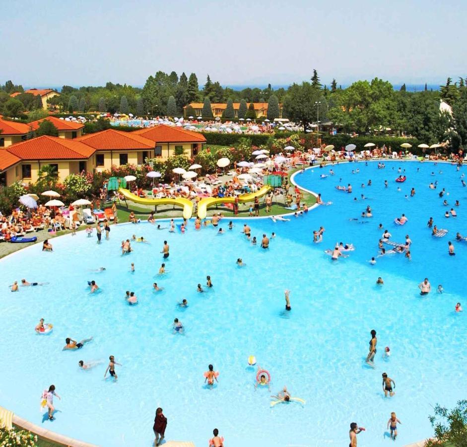 Camping Bella Italia In Peschiera Del Garda - Gardasee Eksteriør bilde