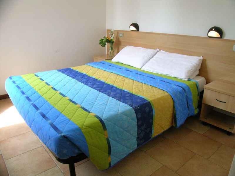 Camping Bella Italia In Peschiera Del Garda - Gardasee Eksteriør bilde