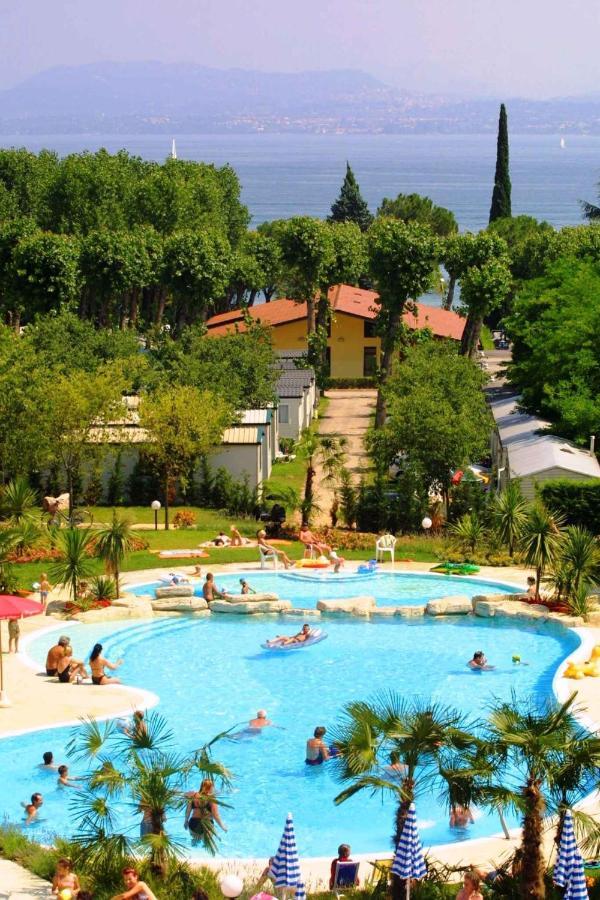 Camping Bella Italia In Peschiera Del Garda - Gardasee Eksteriør bilde